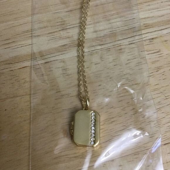 Gold Greenwich‎ Locket Necklace With Chain New - View 3