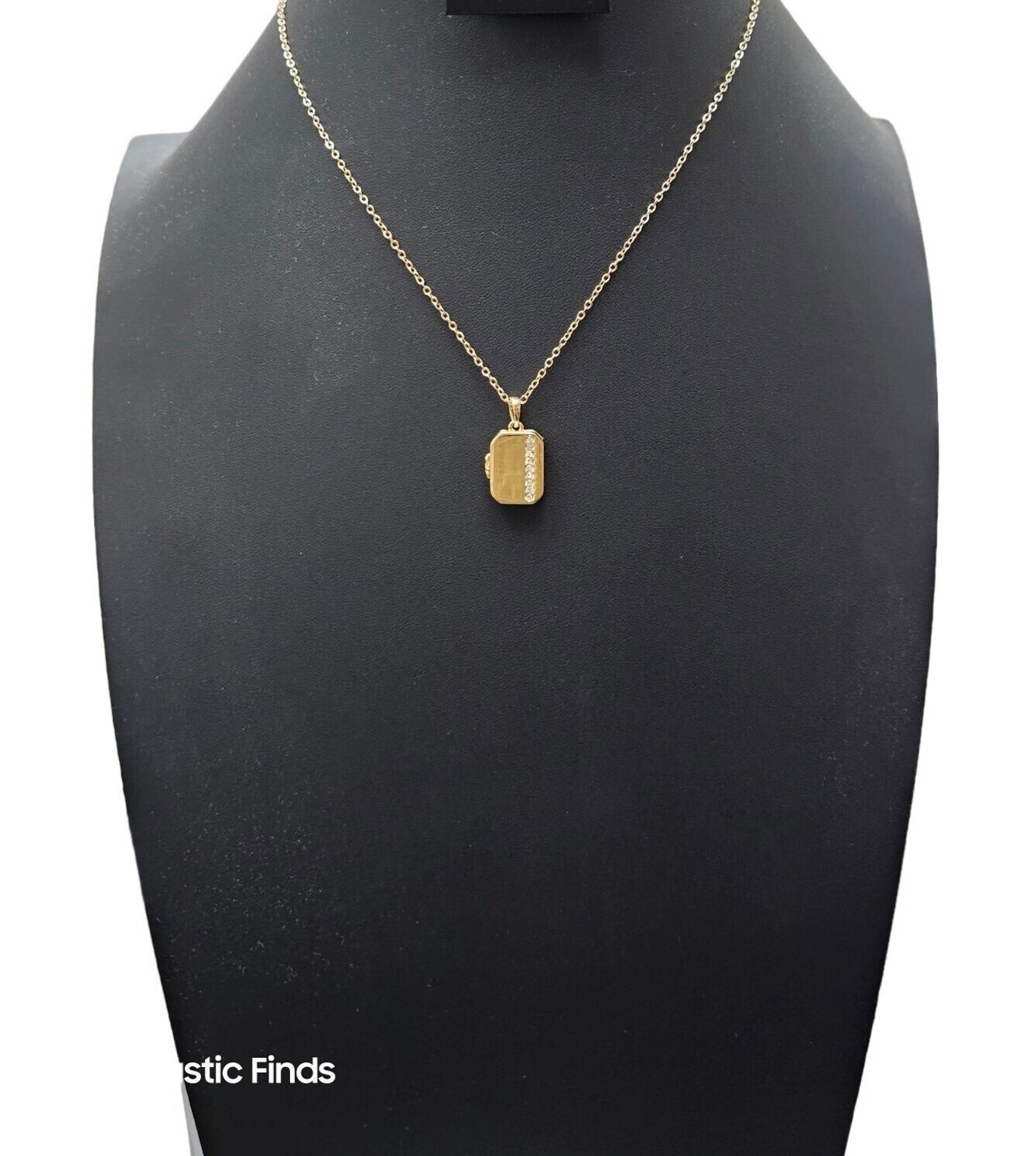 Gold Greenwich‎ Locket Necklace With Chain New - View 9