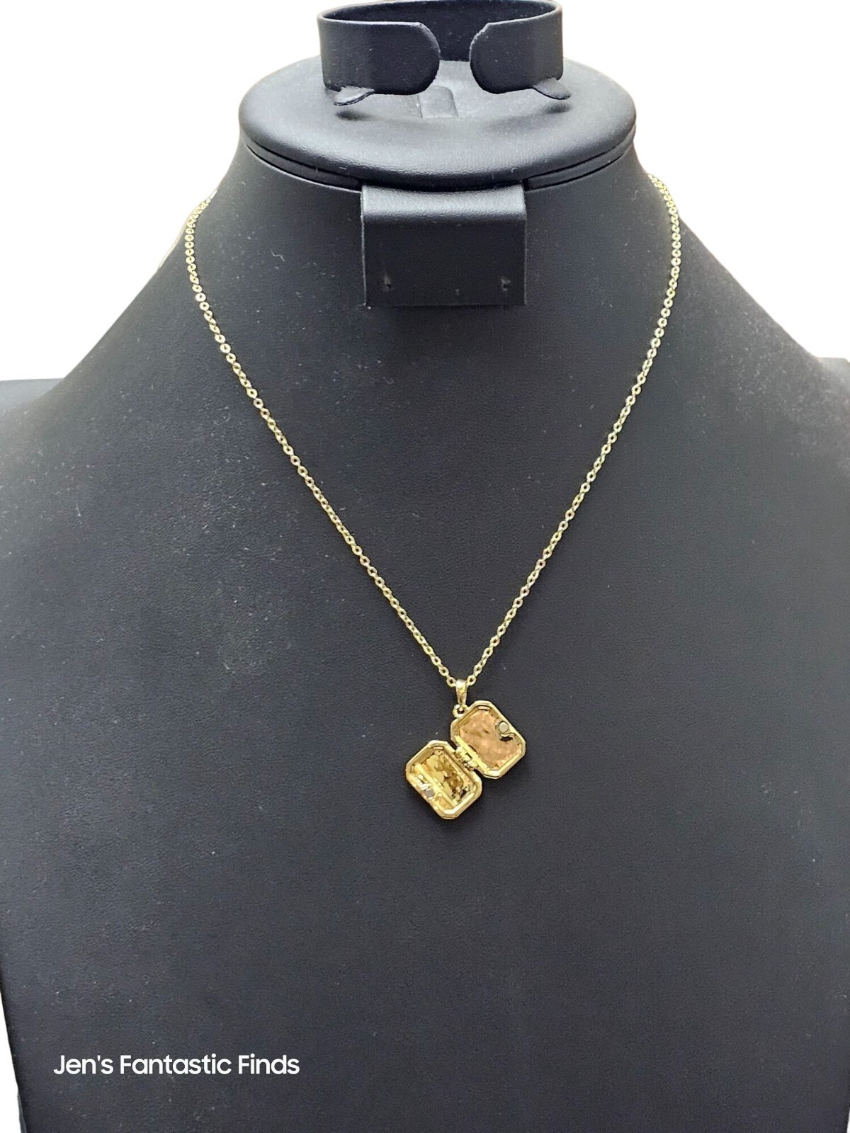 Gold Greenwich‎ Locket Necklace With Chain New - View 10