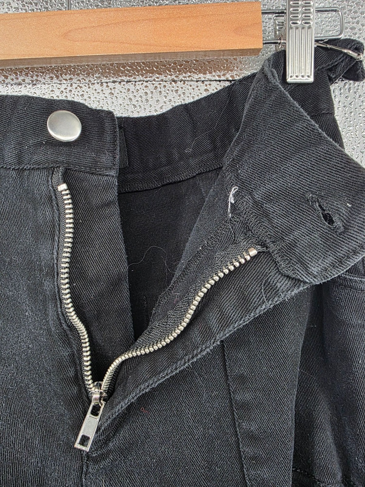 Black Chain-Linked Convertible Pants‎ With Cargo Pockets Size XXS - View 8