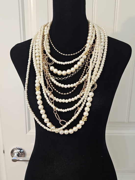 Celebrate New‎ York Gold Tone Chain Necklace 18 Inches Adjustable Length Elegant - View 15