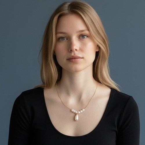 Vintage Gold Tone Faux Pearl Teardrop Necklace 18" Korea Serpentine Chain