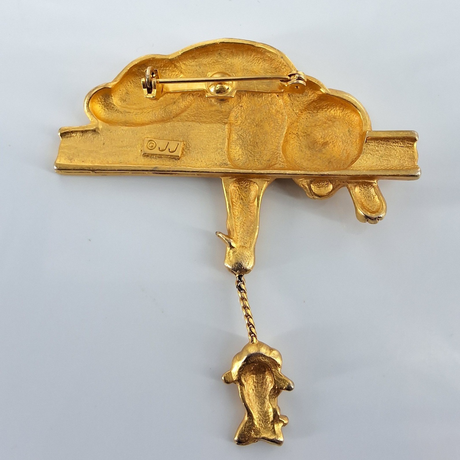 Vintage JJ Jonette Jewelry Gold Tone Cat and Dangling Mouse Brooch Pin Novelty