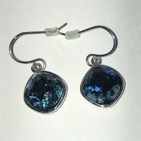 Silver Tone Turquoise Blue Howlite Stone Sunburst Medallion Boho Drop Earrings - View 10