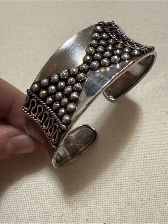 Handmade Geometric Seed Bead Cuff Bracelet White Green Boho Southwestern Wide - View 5
