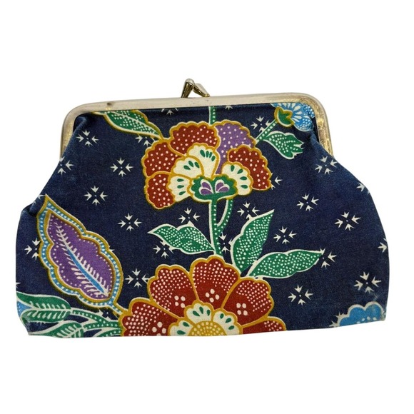 Vintage Style Pink Floral Jaquard Kiss Lock Coin Purse Pouch - View 19