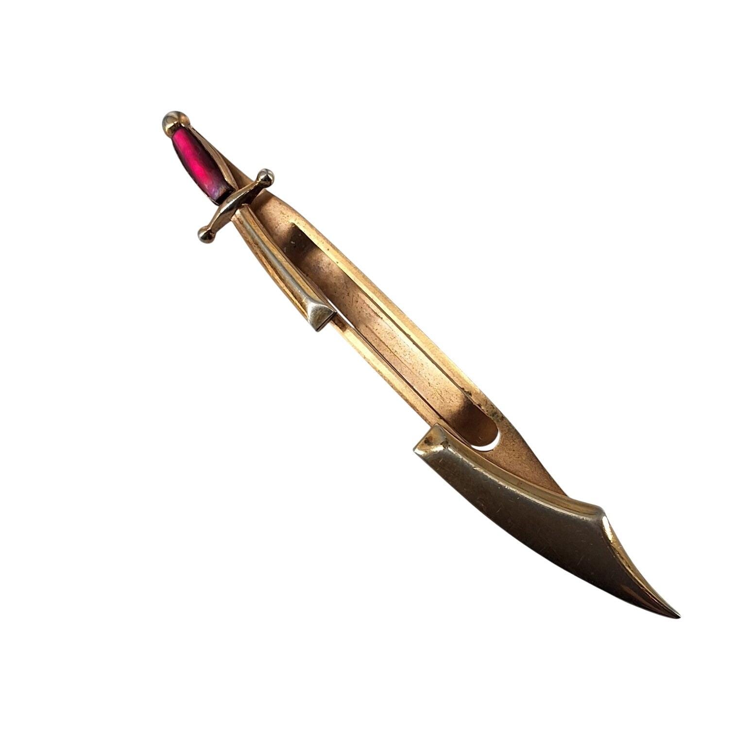 Vintage Swank Gold Tone Scimitar Sword Tie Scarf Clip Red Cabochon Hilt