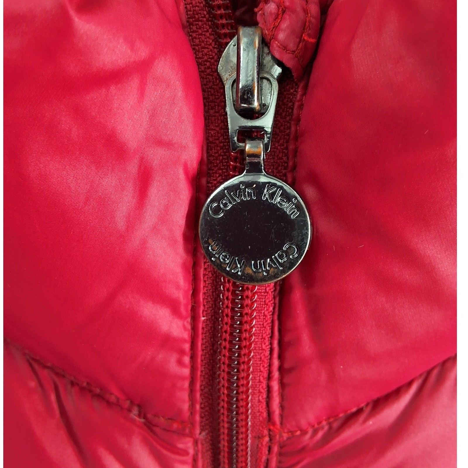 Calvin Klein Womens Red Chevron Packable Duck Down Puffer Jacket with Bag - View 3